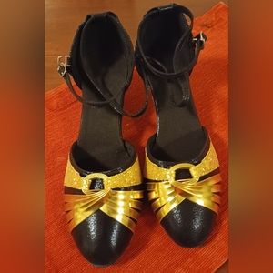 Dance shoes, size 40, USA size 8.5